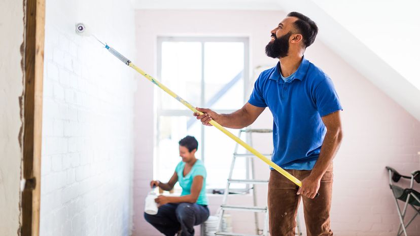 Couple painting room